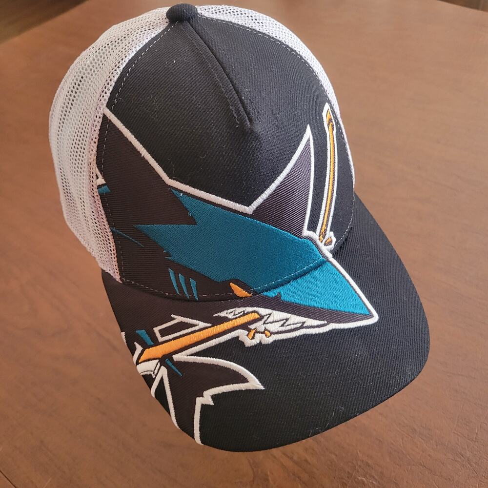 SAN JOSE SHARKS Hat Cap Adult Black White Snapback Mesh REEBOK NHL Hockey Unisex